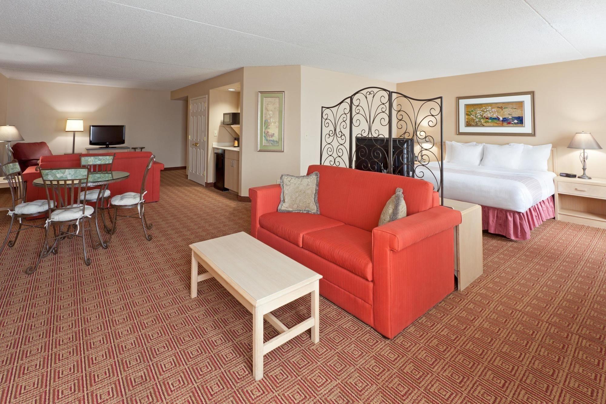 La Quinta By Wyndham גרדן סיטי מראה חיצוני תמונה
