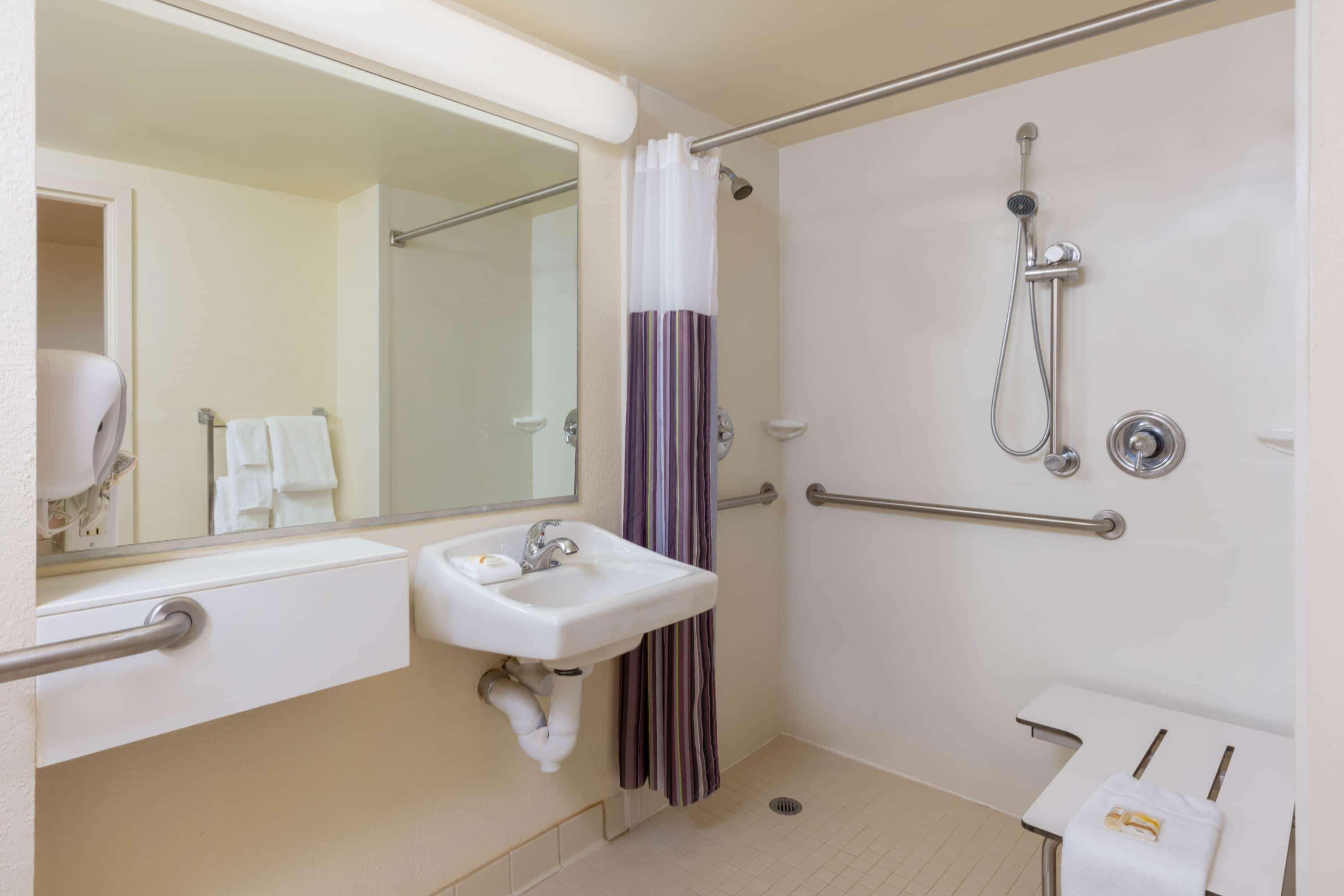 La Quinta By Wyndham גרדן סיטי מראה חיצוני תמונה