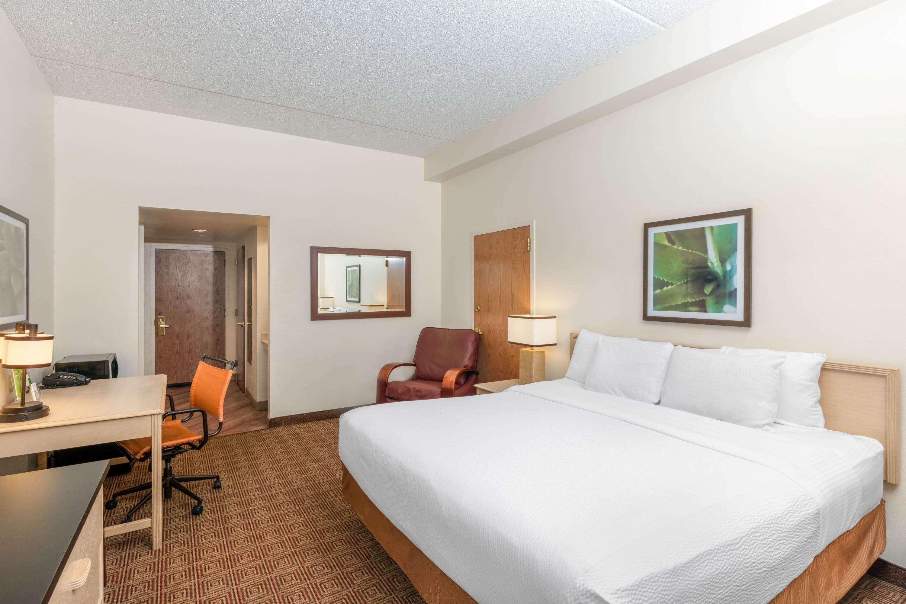 La Quinta By Wyndham גרדן סיטי מראה חיצוני תמונה